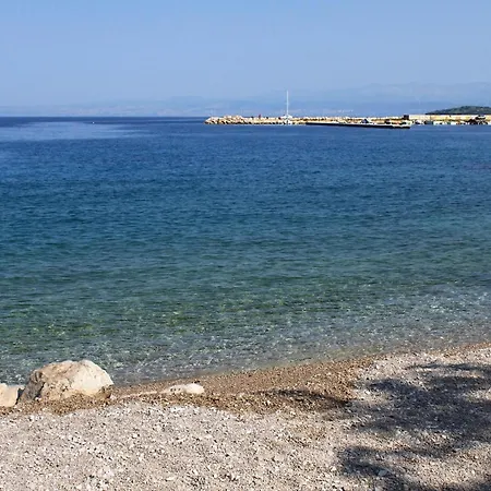 With A Parking Space Malinska Daire *
