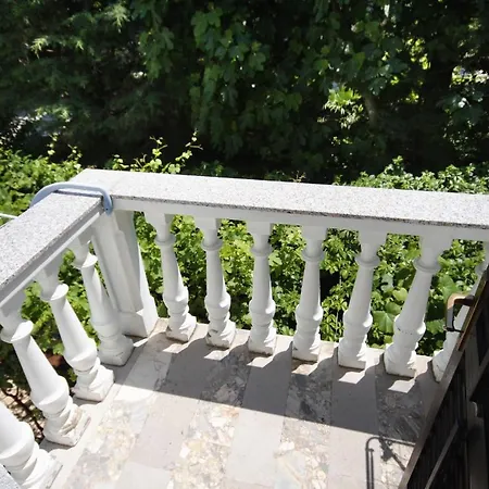 Appartement With A Parking Space Malinska Vantacici